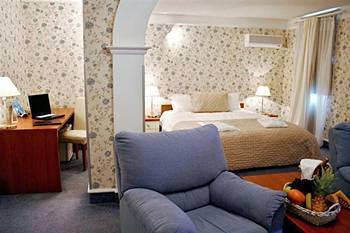 Monte-Nelly Hotel بوخارست المظهر الخارجي الصورة